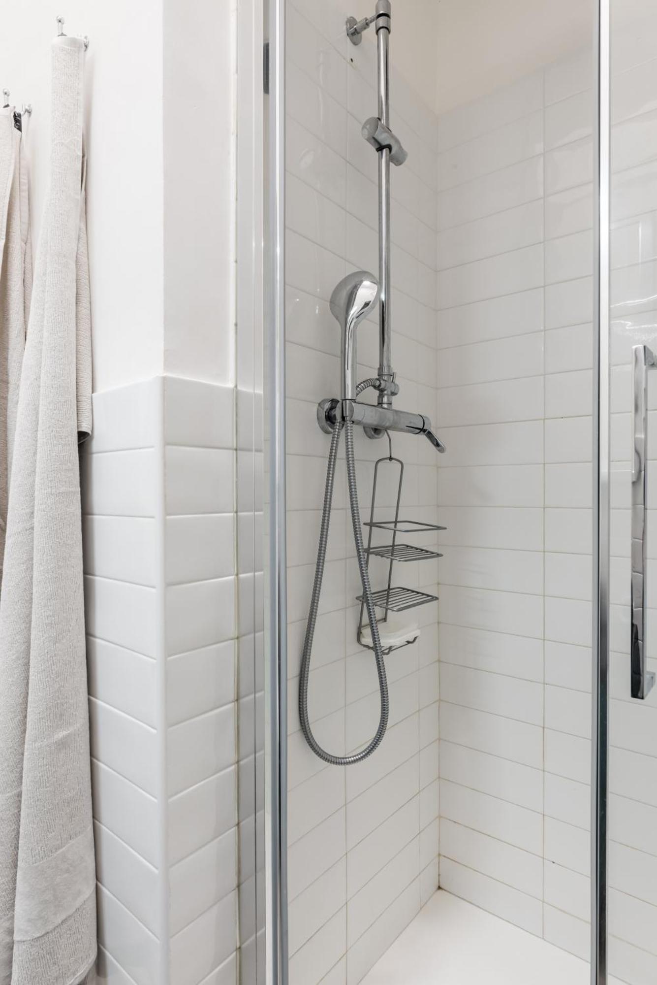 Acquario 5 Minuti, 1Br , Free A-C, Wifi & Netflix "City Center" By Tilo Genova Eksteriør bilde