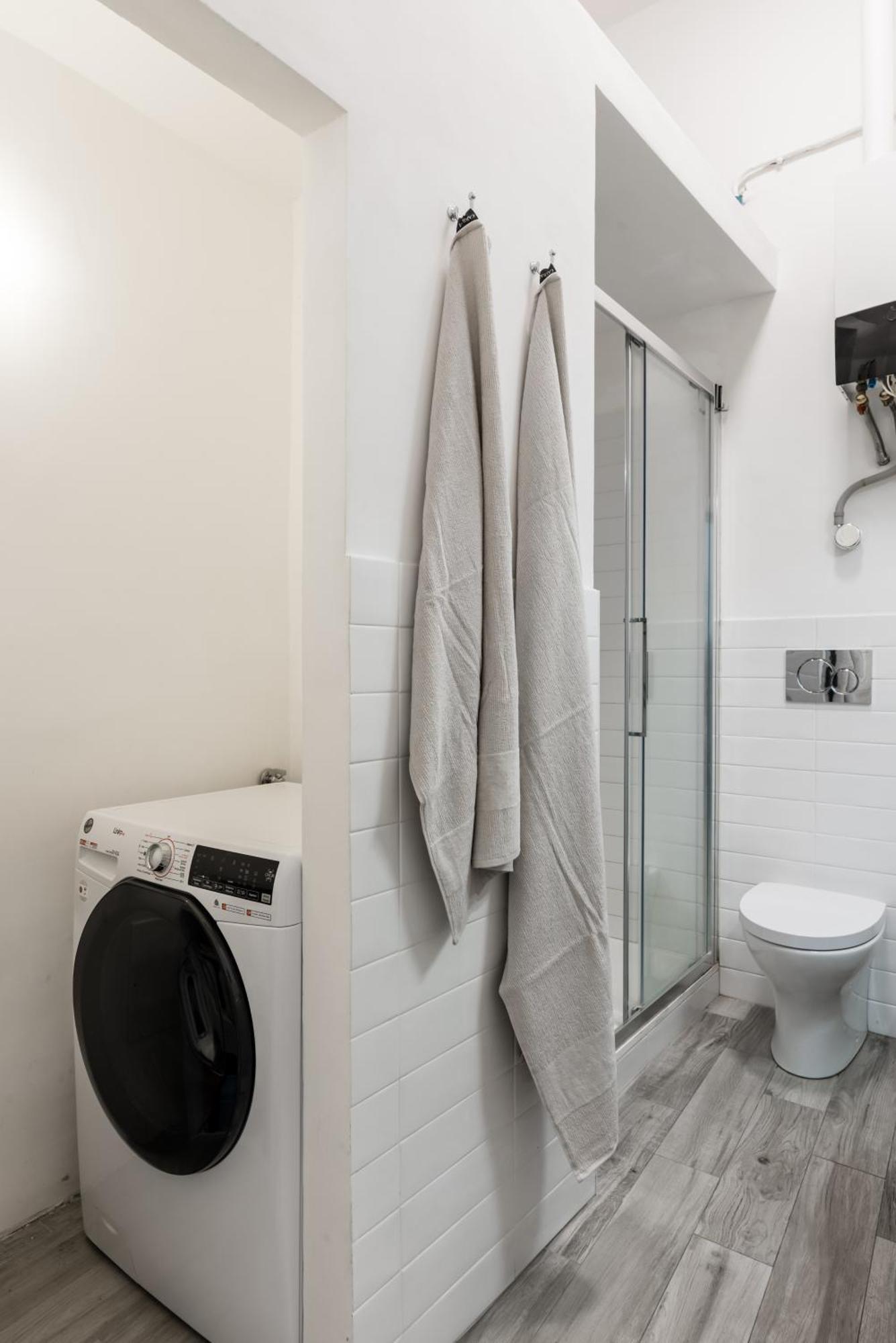 Acquario 5 Minuti, 1Br , Free A-C, Wifi & Netflix "City Center" By Tilo Genova Eksteriør bilde